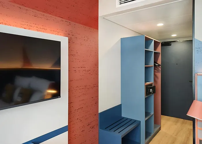 The Niu Clink 3*