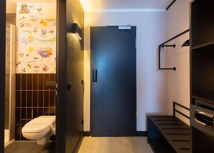Hotel The Niu Clink 3*
