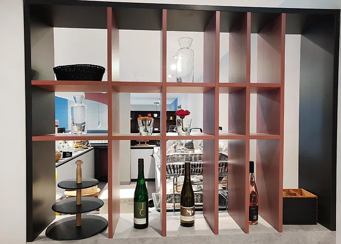 The Niu Clink 3*